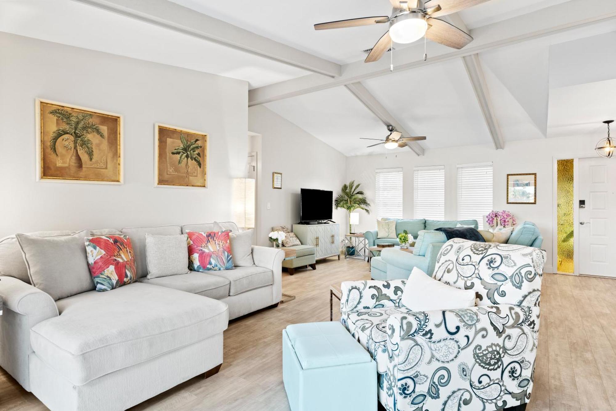 Serenity Waterfront Villa With King Suite, Private Pool, Great Lanai Enclosure And Long Water Views Cape Coral Exterior photo