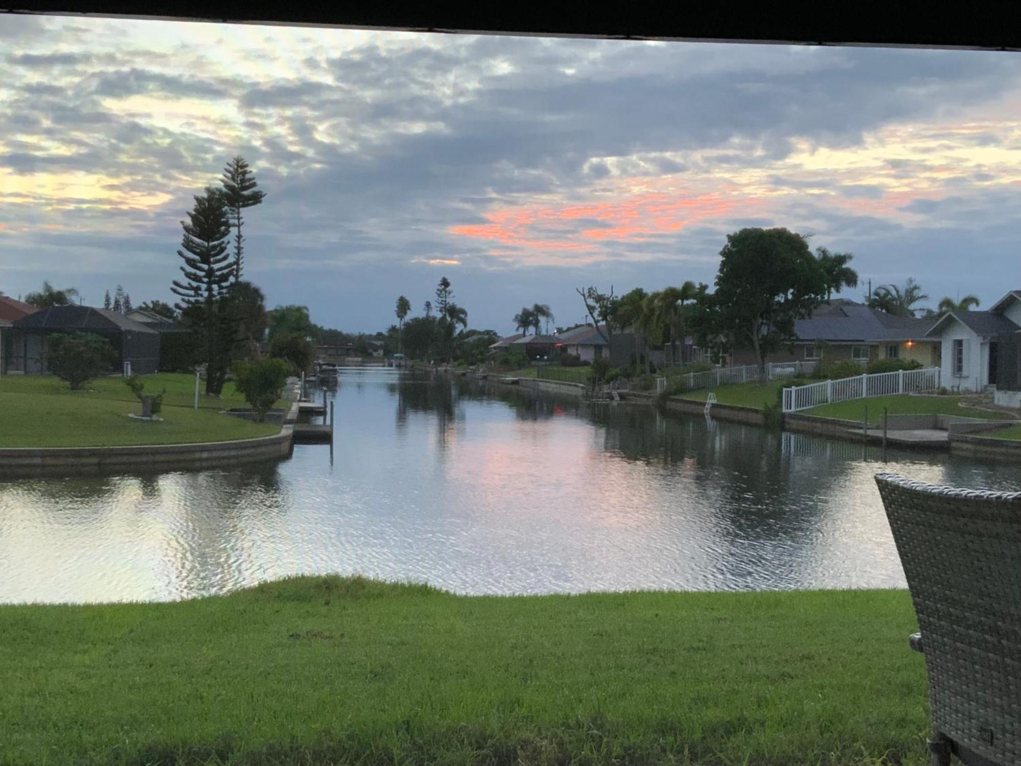 Serenity Waterfront Villa With King Suite, Private Pool, Great Lanai Enclosure And Long Water Views Cape Coral Exterior photo