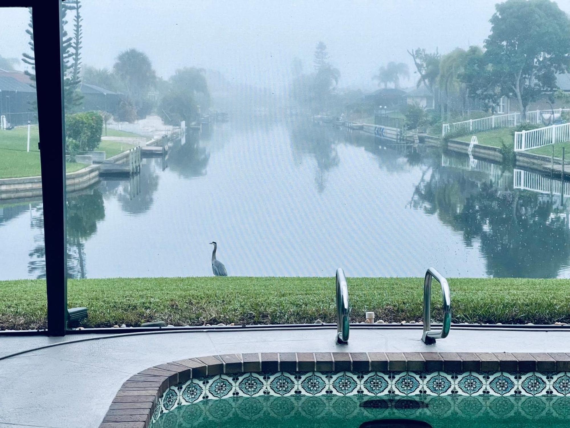 Serenity Waterfront Villa With King Suite, Private Pool, Great Lanai Enclosure And Long Water Views Cape Coral Exterior photo