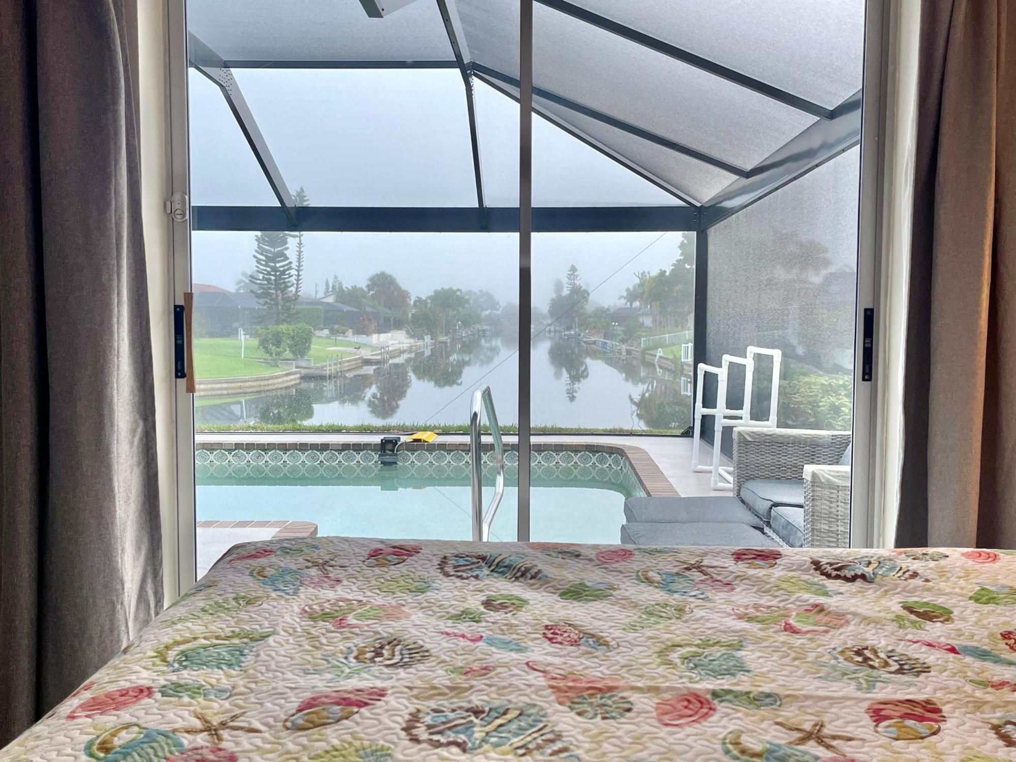 Serenity Waterfront Villa With King Suite, Private Pool, Great Lanai Enclosure And Long Water Views Cape Coral Exterior photo